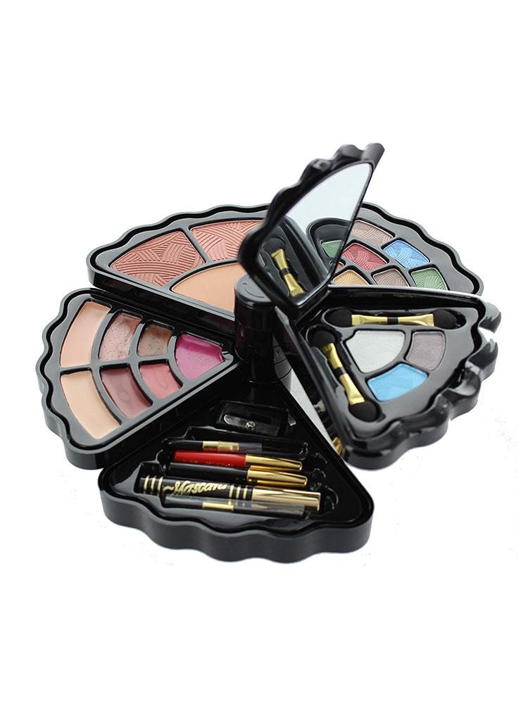 Defyant Reversible Dot Shorts