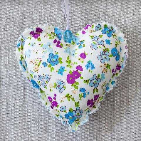 nikdh min maxe new Holiday Ceramic Mug and Coffee Bundle