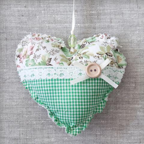 nikdh min maxe new Holiday Ceramic Mug and Coffee Bundle