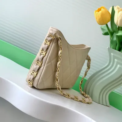 CHANEL Hippie Bag