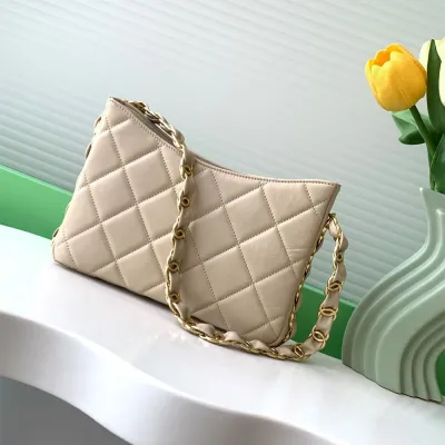 CHANEL Hippie Bag