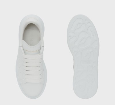 WOMEN'S Alexander McQueen Oversized Sneaker in White