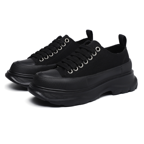 MEN'S Alexander McQueen Tread Slick Lace Up Sneakers in black