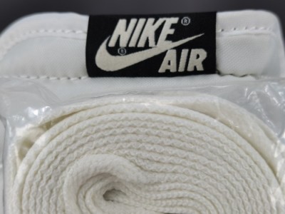Jordan 1 Retro High Dark Mocha
