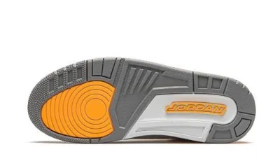 Air Jordans 3 'Lazer Orange' CK9246-108