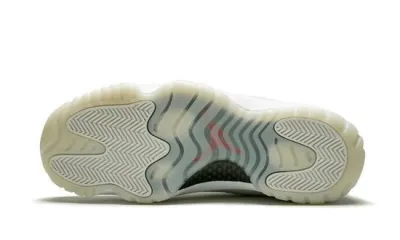 Air Jordans 11 Retro &#8216;Platinum Tint&#8217; 378037-016
