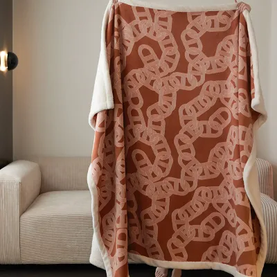 Double-sided thickened ton ton velvet composite blanket
