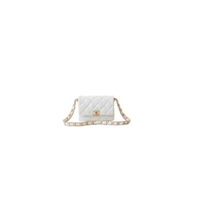 CHANEL MINI FLAP