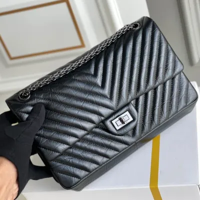 CHANEL LARGE 2.55 HANDBAGG