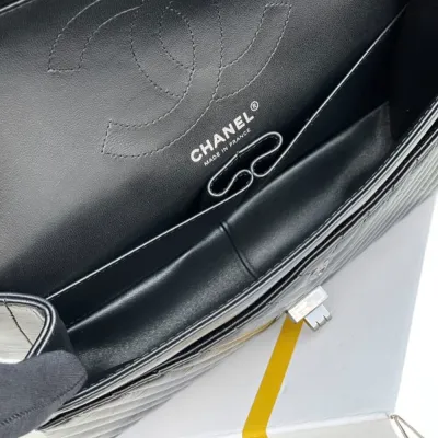 CHANEL LARGE 2.55 HANDBAGG