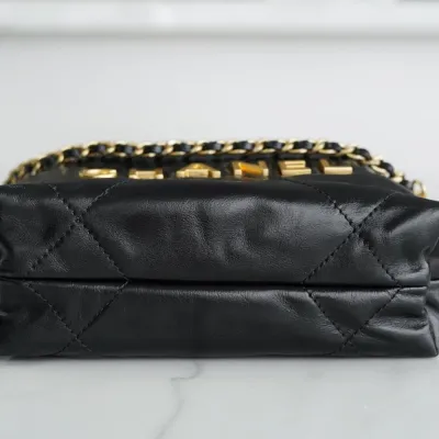 CHANEL 22 MINI HANDBAG