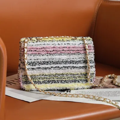 CHANEL SMALL FLAP BAG