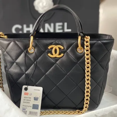 CHANEL SHOPPING BAG