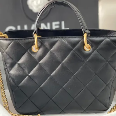 CHANEL SHOPPING BAG