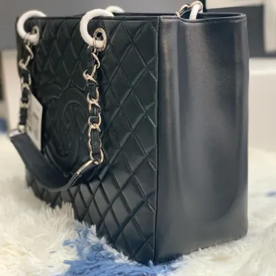 CHANEL Grand Shopping Tote