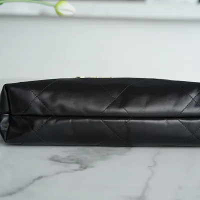 CHANEL 22 HANDBAG