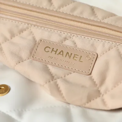 CHANEL 22 HANDBAG