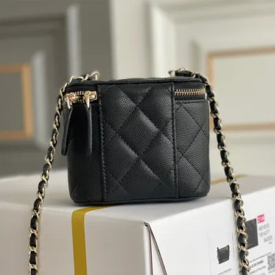 Chanel chain cosmetic bag