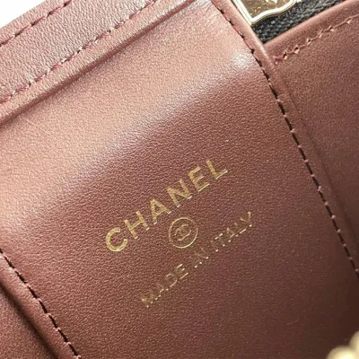 Chanel chain cosmetic bag