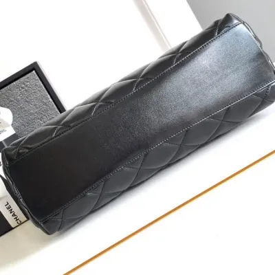 CHANEL LARGE HOBO BAG