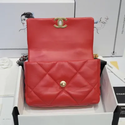 CHANEL 19 HANDBAG