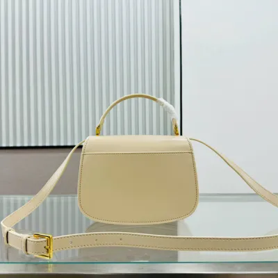 Medium 30 Montaigne Avenue Top Handle Bag
