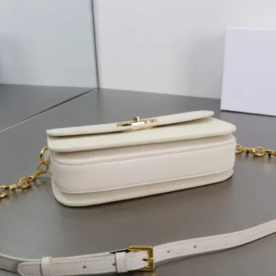 30 MONTAIGNE AVENUE BAG
