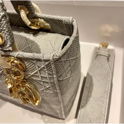 DIOR MEDIUM LADY D-LITE BAG