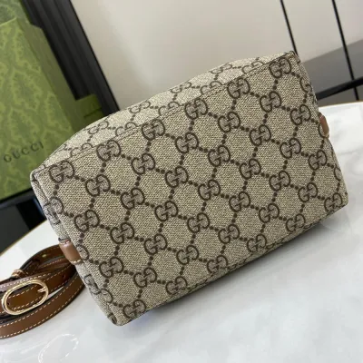 GG Emblem mini bucket bag