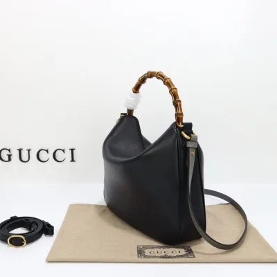 GUCCI DIANA MEDIUM SHOULDER BAG