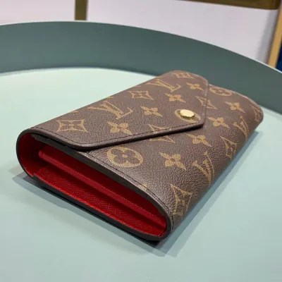Louis Vuitton Sarah Wallet