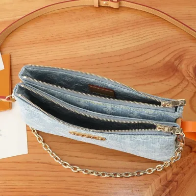 LV Liv Pochette
