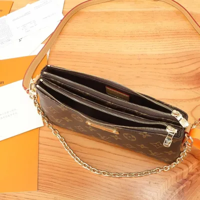 LV Liv Pochette