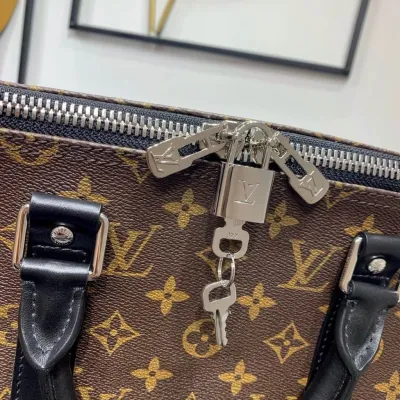 LV Keepall Bandouliere 55