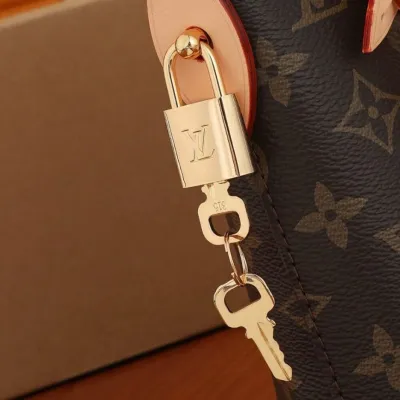 LV Lockit BB