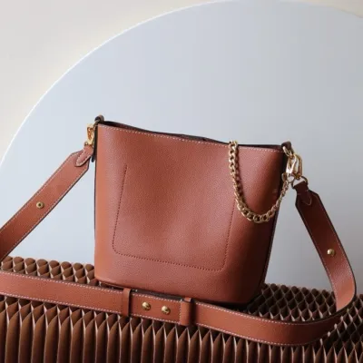 LV Lock and Walk
