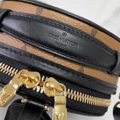 LV Boite Chapeau Souple MM