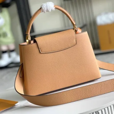 LV   Capucines MM