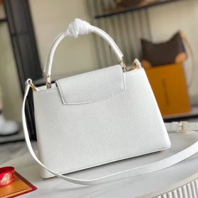 LV   Capucines MM