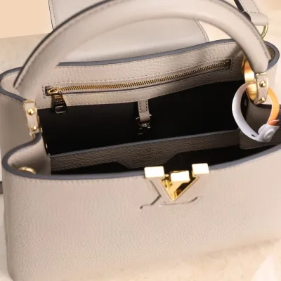LV   Capucines MM