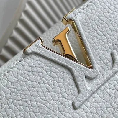 LV   Capucines MM