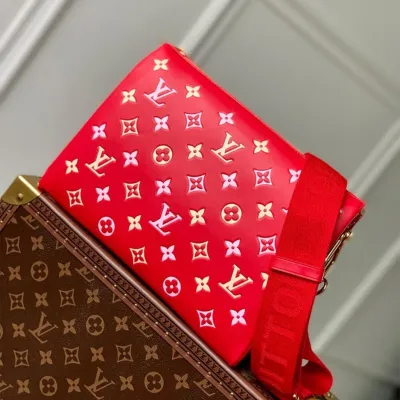 LV Coussin PM