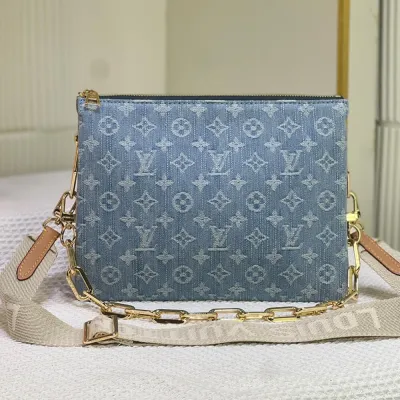 LV Coussin PM