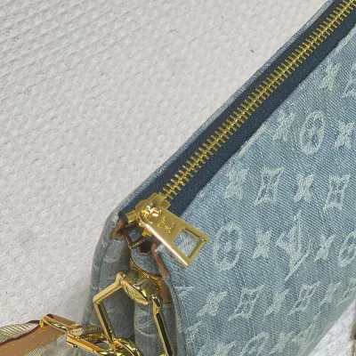 LV Coussin PM