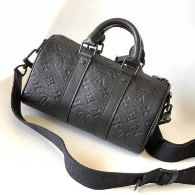 LV Keepall Bandouliere 25