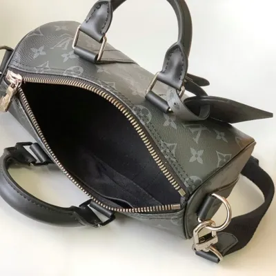 LV Keepall Bandouliere 25