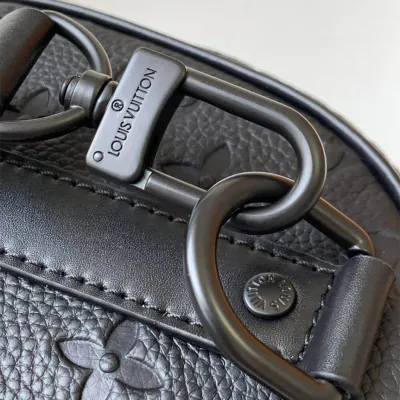 LV Keepall Bandouliere 25