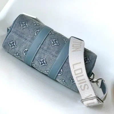 LV Keepall Bandouliere 25