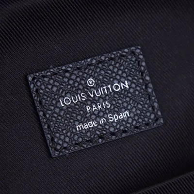 LV OUTDOOR SLINGBAG