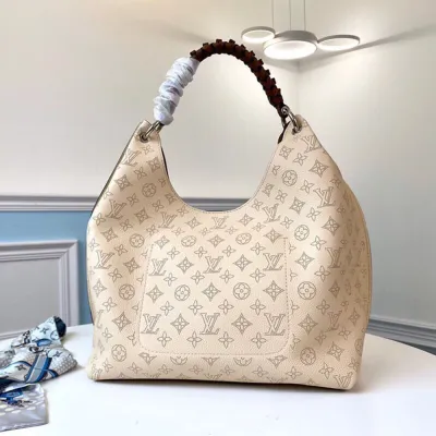Louis Vuitton CARMEL